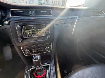 Škoda superb 2 Facelift 3,6 benzín - 8
