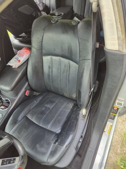 Predám/vymenim Chrysler 300C Touring 3.0 CRD 160kW - 8