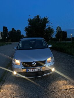 Volkswagen touran - 8