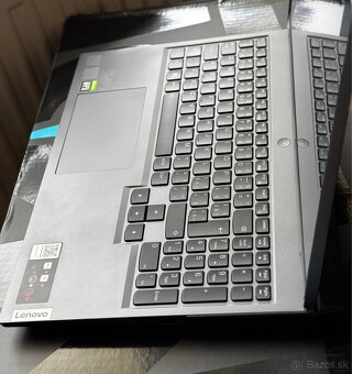 Legion 5 Pro - 8