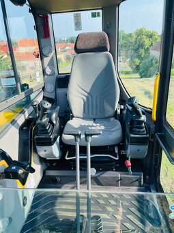 Pásové rypadlo Volvo ECR88D - 8