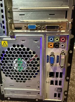 Kancelársky počítač HP Pro i5 / 8GB RAM / SSD+HDD / W10 Pro - 8