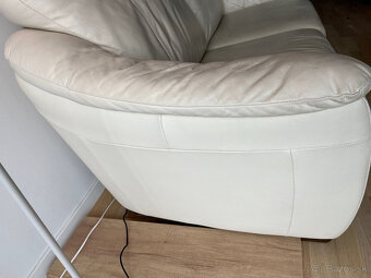 Béžová-biela kožená sedačka (IKEA) - 8