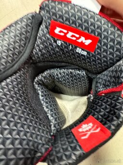 UPLNE NOVE PROFI RUKAVICE CCM JETSPEED FT4 PRO TOP MODE - 8