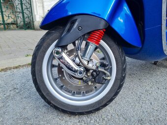 Vespa Sprint 125ie - 8
