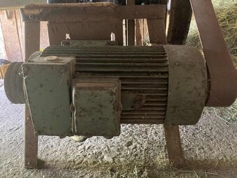 Šačkareň na seno pre dobytok, - 8