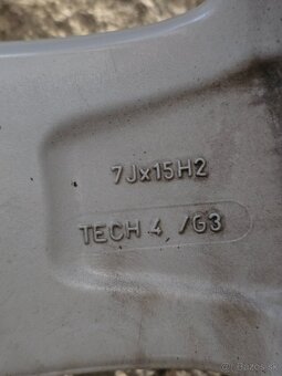 Predám 4 ks elektrónov R15, 5x108 - 8