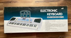 Keyboard , varhany , detsky klavir, elektronické klávesy 54 - 8