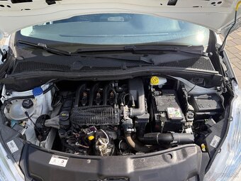 Peugeot 208 1.2 - 8