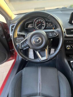 Mazda 3 - 8