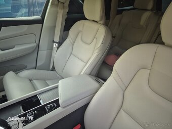 Volvo XC60 2.0 B4 mHEV Plus Dark AWD A/T - 8