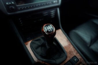 BMW 528i E39 - 8