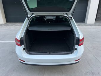 Škoda Superb Combi 2.0 TDI SCR Style DSG - 8