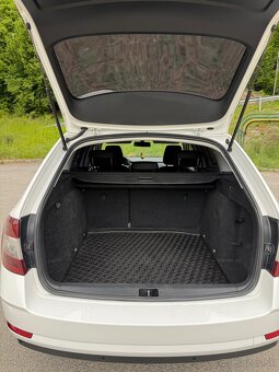 Predam Škoda Octavia 1.6Tdi, Sport design, Top Stav - 8