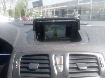 Renault Megane III grandtour 1,5dci - 8
