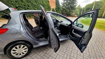 Peugeot 308 1.4 naj.147 000 - 8