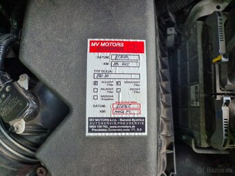 TOYOTA AURIS 1.6 97 kW Valvematic - 8
