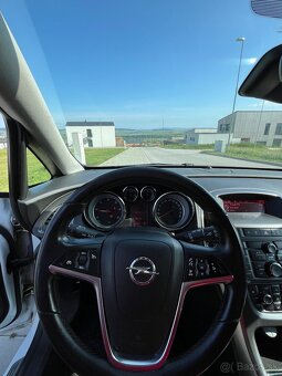 Opel Astra J 2011 CDTI - 8