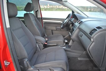 Volkswagen Touran 1.9 TDI DSG 7 miest, Nová STK, Ťažné - 8