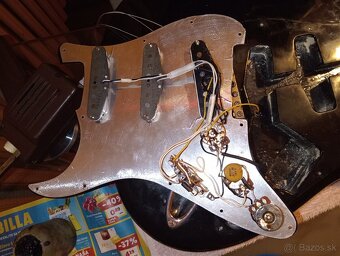 Greco Stratocaster Spacey Sound 81-snímače USA Fender 79-81 - 8
