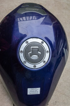Honda CBR600 F4i (2001–2006) – Palivová nádrž s čerpadlom - 8