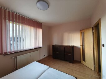 3-izbový byt s balkónom v širšom centre - 8