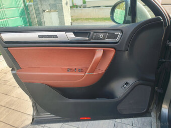 Volkswagen Touareg II 3.0 TDI R-Line 4MOTION - 8