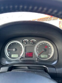 Volkswagen Golf 1.9TDI 66 KW 2001 - 8