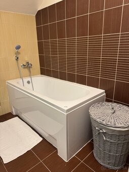 Exkluzívny moderný 4i byt Stromova - 8