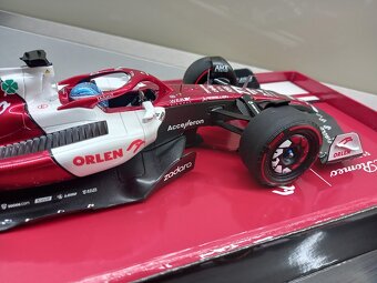 F1 ALFA ROMEO SAUBER C42 BOTTAS BAHRAIN 2022 MINICHAMPS 1:18 - 8