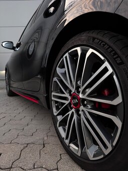 Kia Ceed 1.6 T-GDi GT-line 150 kW - 8