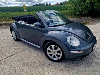 Volkswagen New Beetle 1.9TDI rok 2009 - 8