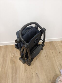 Cestovný kočík Petite&Mars UP - 8