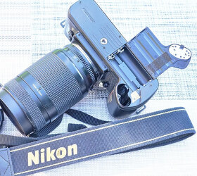 Predam Nikon F-401 AF Quartz Date + AF Nikkor 70-210mm - 8
