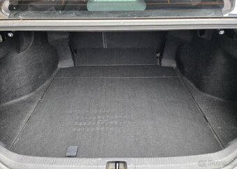 Toyota Camry 2.5-ZÁRUKA-BENZÍN-AUTOMAT - 8