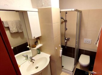 CHORVÁTSKO, Predám 4hviezdičkový mezonetový 4+kk apartmán - 8