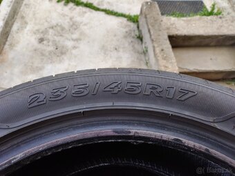 235/45R17 - 8
