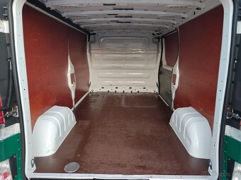 Opel Vivaro 2,0dci long - 8