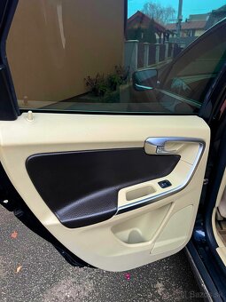 Volvo XC60 D5 (151kW) AWD, 1/2010, AT/6 - 8