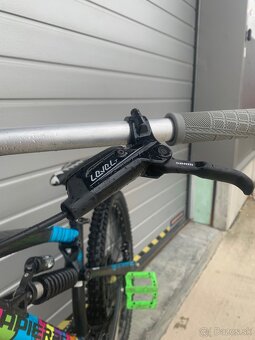 Horský downhill bicykel - 8