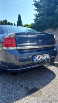 Opel Vecktra - 8