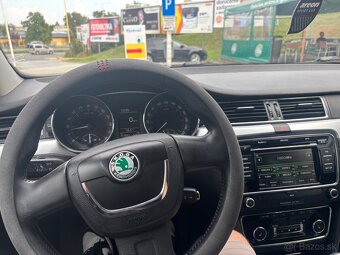 Škoda Superb 2.0 TDi 103kW 2012 268500km - 8