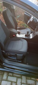 Passat B7 2.0 TDI nová STK - 8