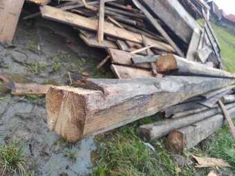 Stare dosky a hranoly - 8