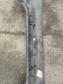 Audi A8 zadny naraznik - 8