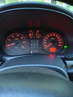 Renault Clio - 8