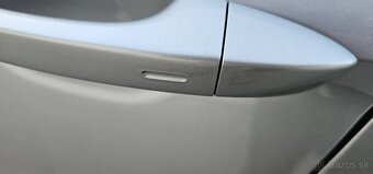VW Passat 2.0 TDI 110 Highline DSG - 8