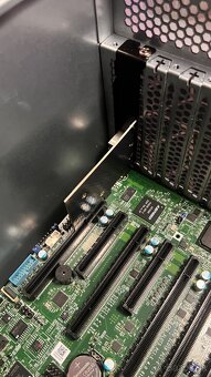 AMD Epyc 7402 Server / 128Gb RAM - 8