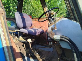 Zetor 8011 s čelným nakladaním - 8