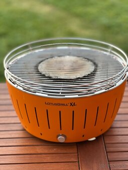 Predám bezdymový gril na drevné uhlie LotusGrill XL - 8